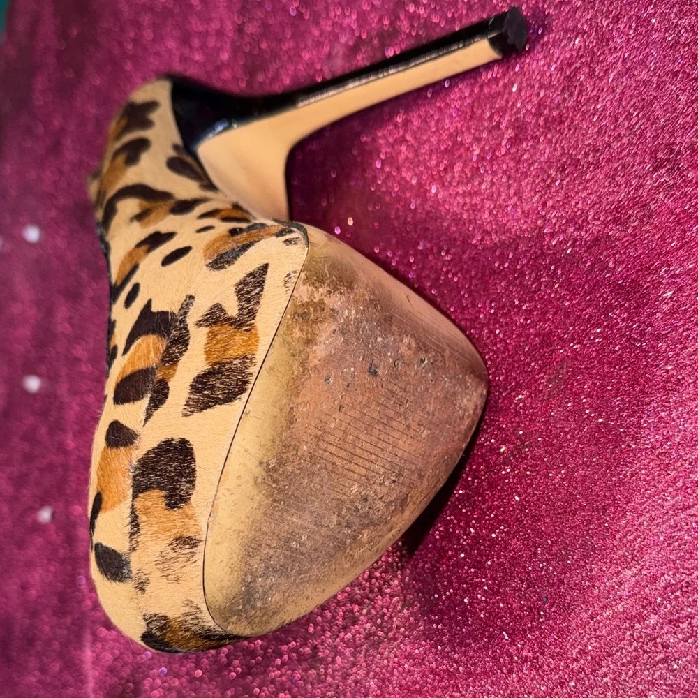 Steve Madden Brown Leopard Heels - Picture 2 of 4